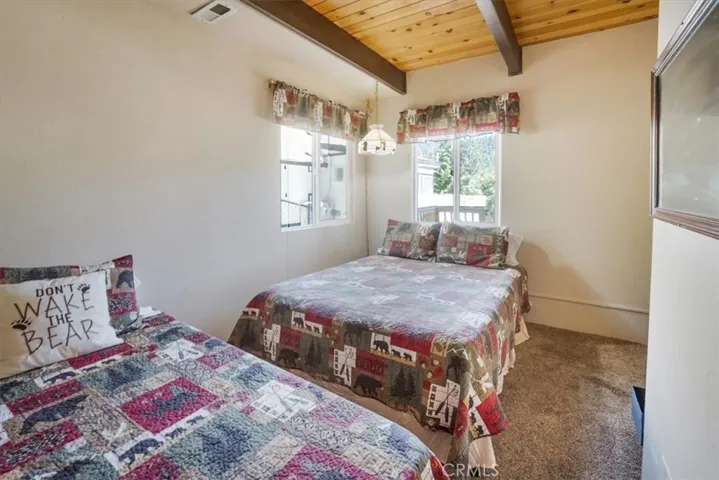 39030 Willow Landing Road, Big Bear Lake, California 92315