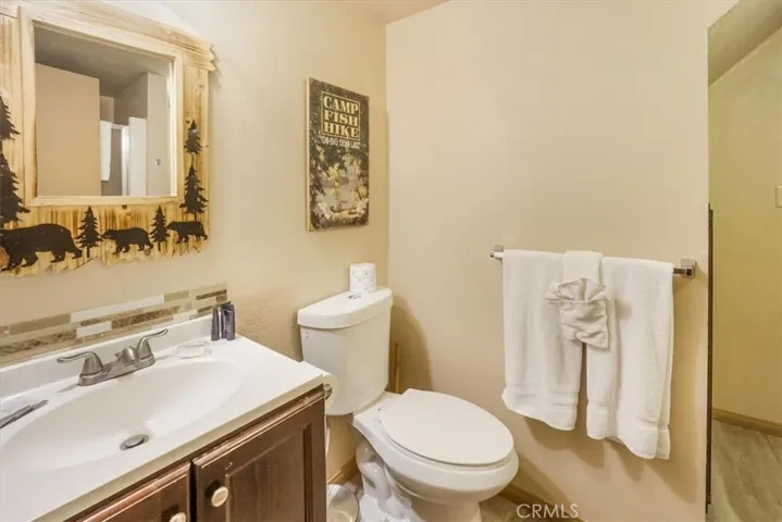 39030 Willow Landing Road, Big Bear Lake, California 92315