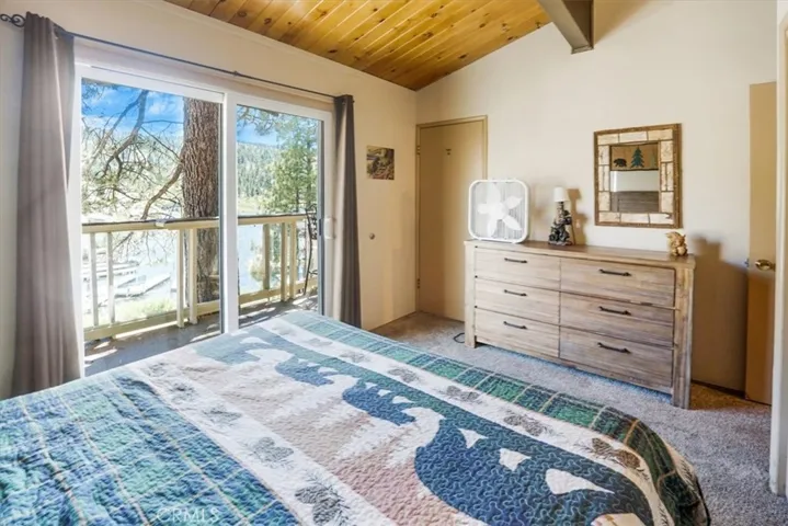 39030 Willow Landing Road, Big Bear Lake, California 92315