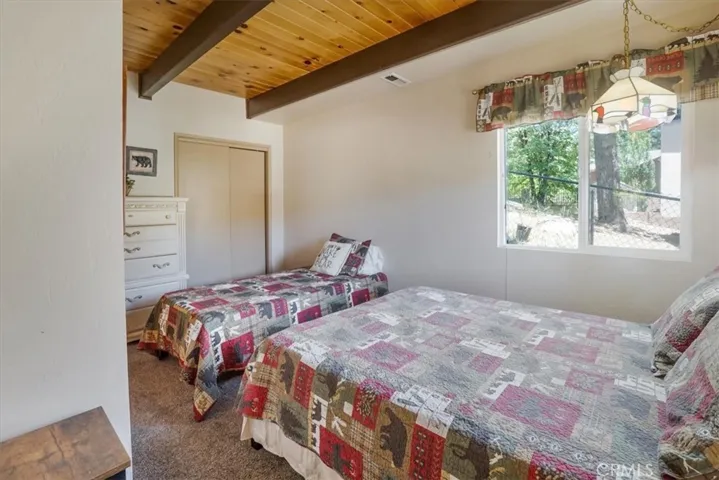 39030 Willow Landing Road, Big Bear Lake, California 92315