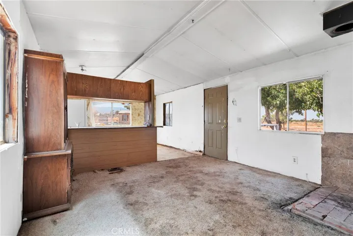 9339 Vinton Road, Phelan, California 92371