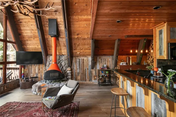 27861 Rainbow Drive, Lake Arrowhead, California 92352