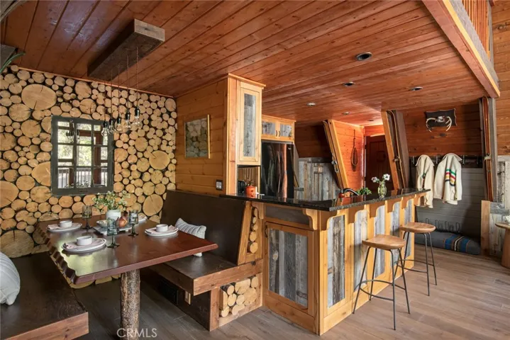 27861 Rainbow Drive, Lake Arrowhead, California 92352