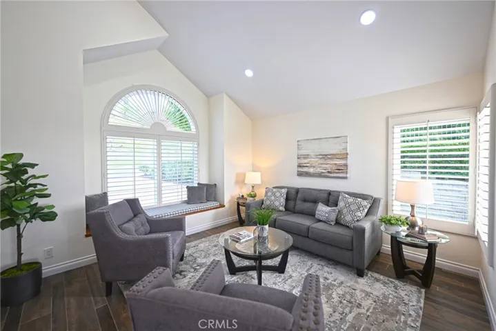 550 S Londerry Lane, Anaheim, California 92807