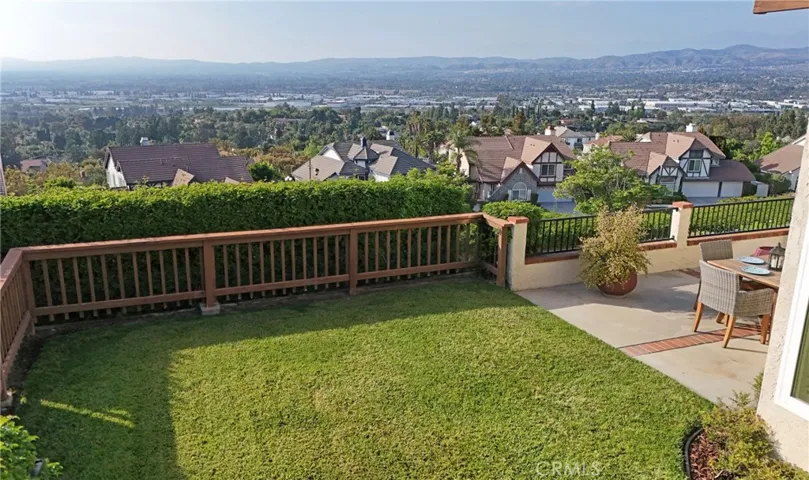 550 S Londerry Lane, Anaheim, California 92807