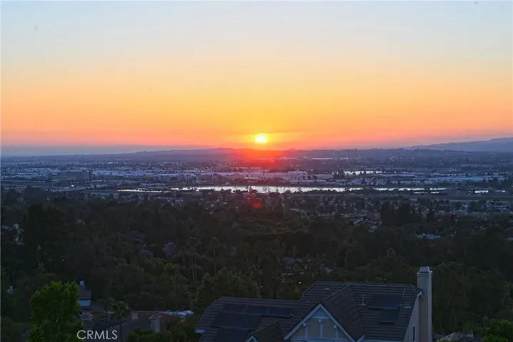 550 S Londerry Lane, Anaheim, California 92807