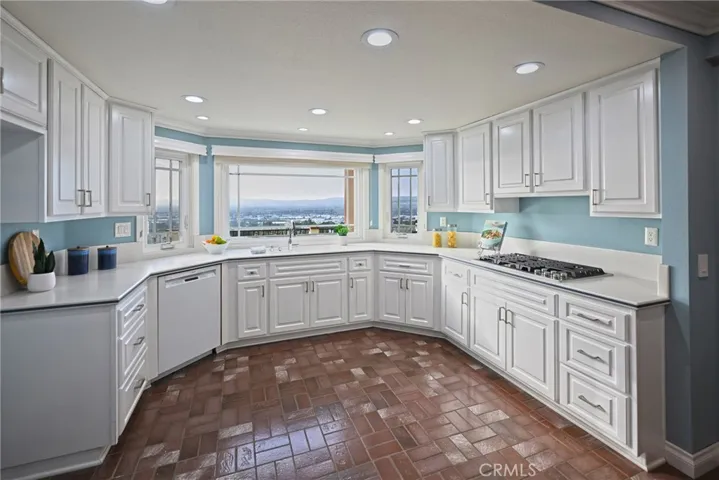 550 S Londerry Lane, Anaheim, California 92807