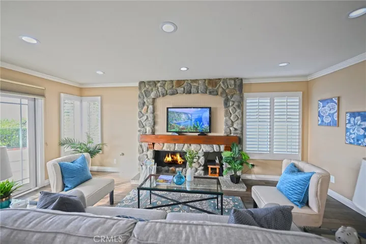 550 S Londerry Lane, Anaheim, California 92807