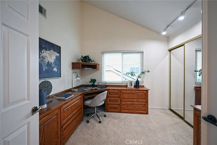 550 S Londerry Lane, Anaheim, California 92807