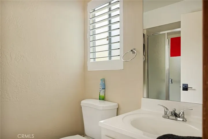 28520 Shenandoah Drive, Lake Arrowhead, California 92352