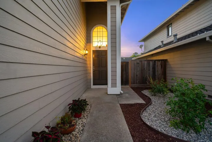 905 Kara Way, Campbell, California 95008
