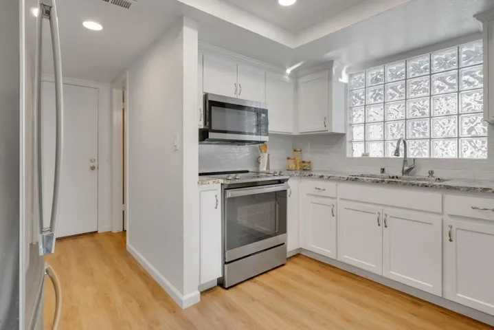 905 Kara Way, Campbell, California 95008