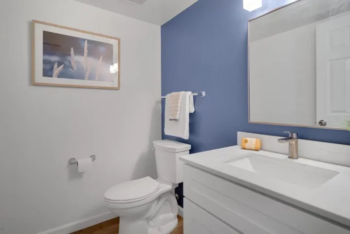 905 Kara Way, Campbell, California 95008
