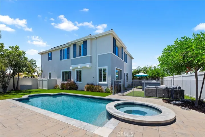 1179 Tesoro Place, Vista, California 92081