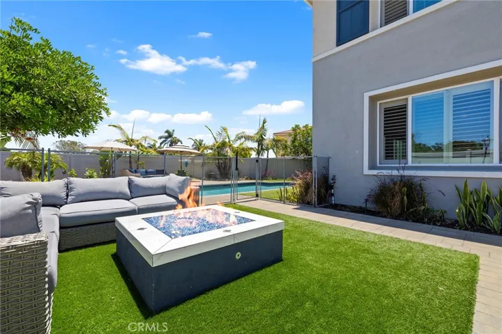 Back fire pit