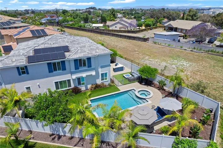 1179 Tesoro Place, Vista, California 92081