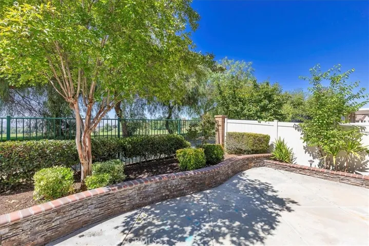 985 Blackhawk Drive, Beaumont, California 92223