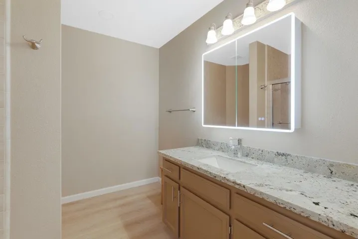 401 Cowden Road, Hollister, California 95023
