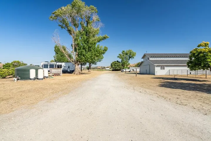 401 Cowden Road, Hollister, California 95023