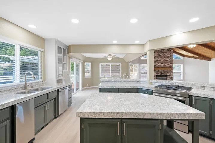 401 Cowden Road, Hollister, California 95023