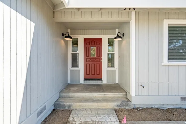 401 Cowden Road, Hollister, California 95023