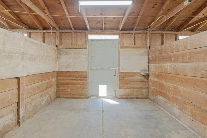 401 Cowden Road, Hollister, California 95023