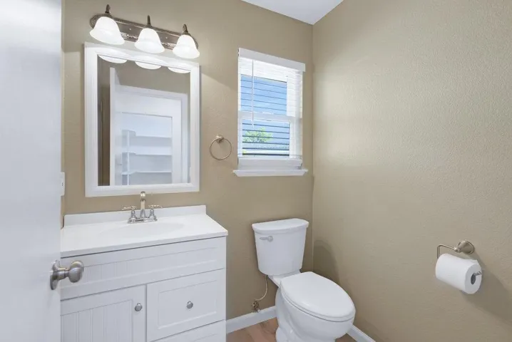 401 Cowden Road, Hollister, California 95023