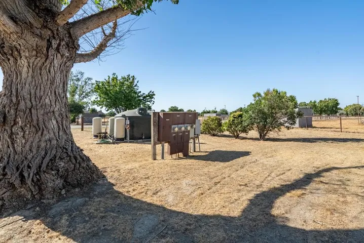 401 Cowden Road, Hollister, California 95023