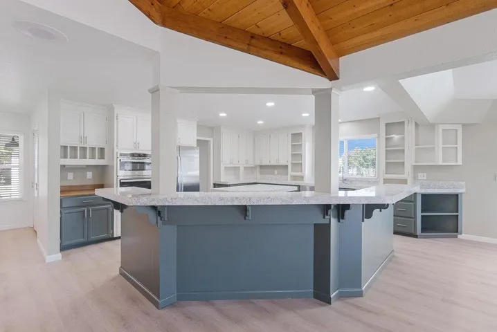 401 Cowden Road, Hollister, California 95023