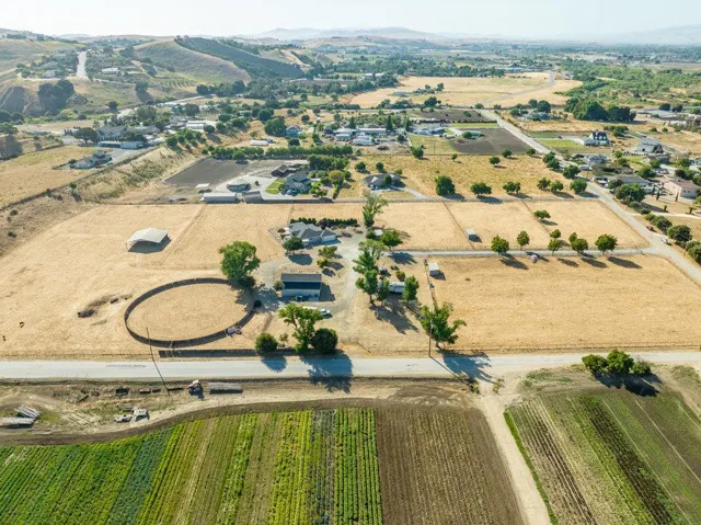 401 Cowden Road, Hollister, California 95023