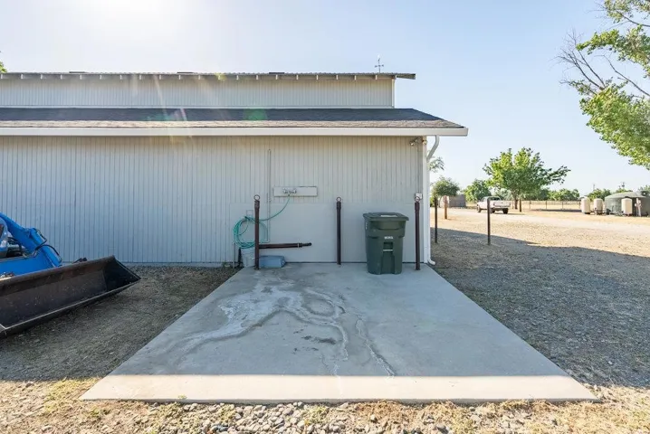 401 Cowden Road, Hollister, California 95023