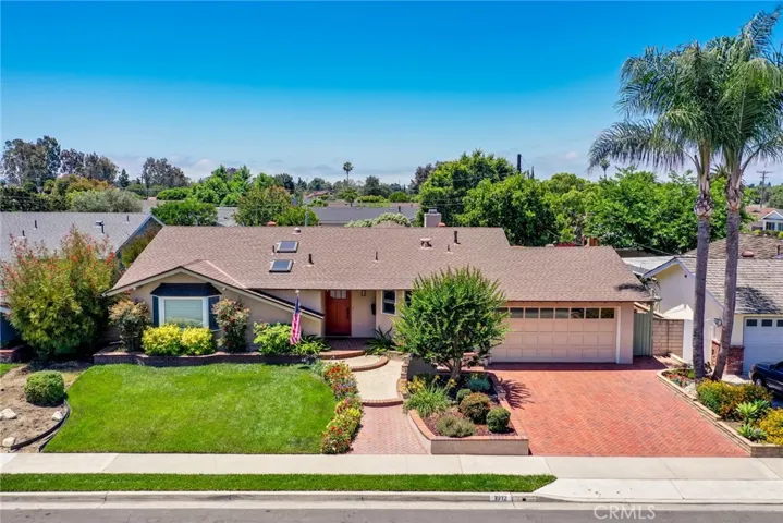 1912 Rollingstone Lane