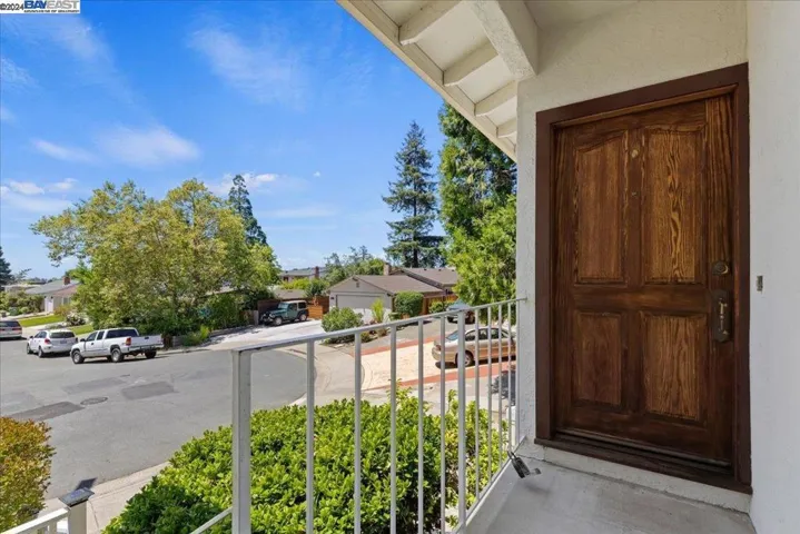 19000 Mayberry Drive, Castro Valley, California 94546