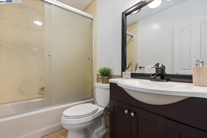 19000 Mayberry Drive, Castro Valley, California 94546