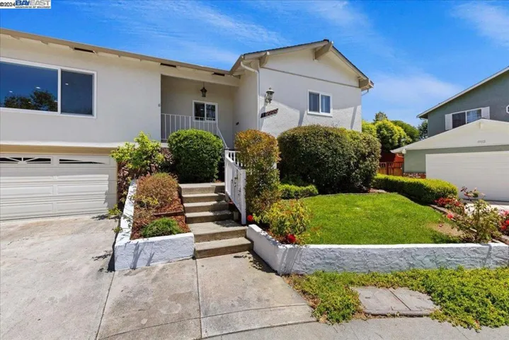 19000 Mayberry Drive, Castro Valley, California 94546