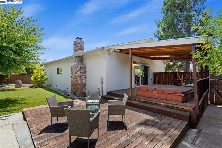 19000 Mayberry Drive, Castro Valley, California 94546