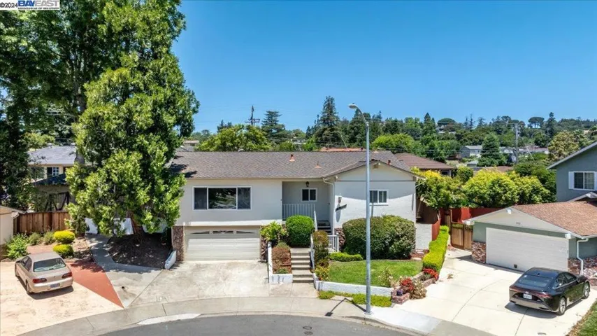 19000 Mayberry Drive, Castro Valley, California 94546