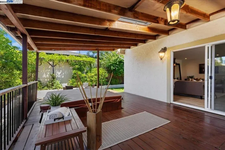 19000 Mayberry Drive, Castro Valley, California 94546