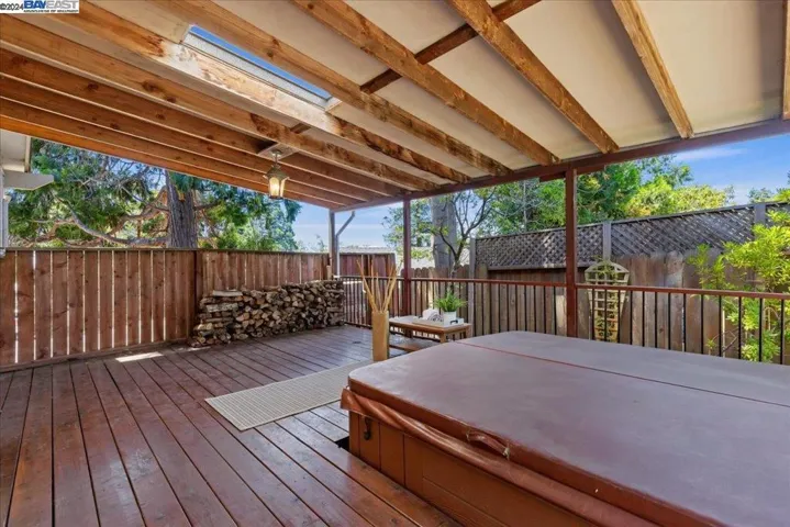 19000 Mayberry Drive, Castro Valley, California 94546