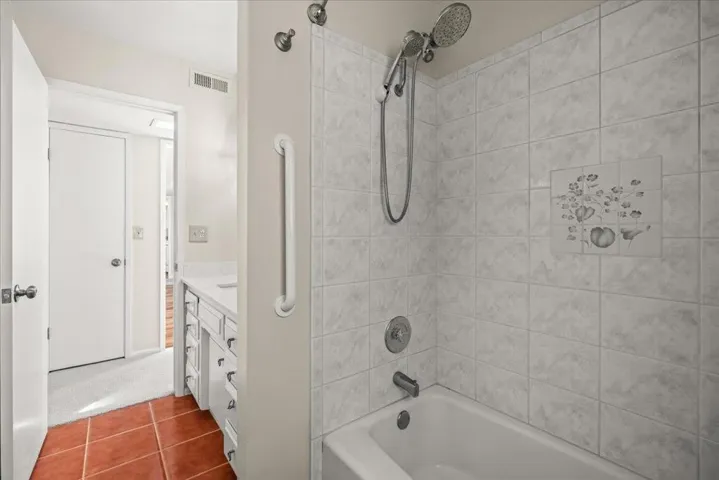 210 Kenneth Drive, Aptos, California 95003