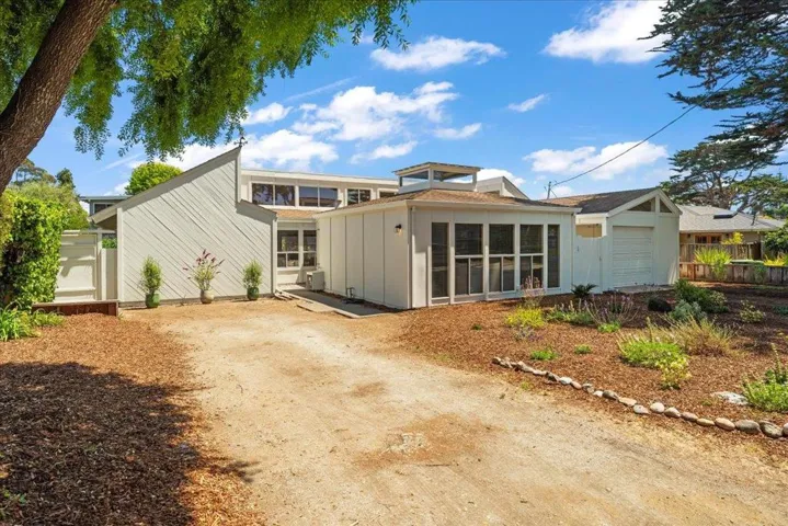 210 Kenneth Drive, Aptos, California 95003