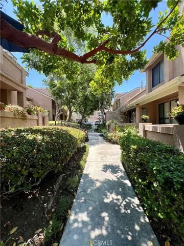 Community walkway