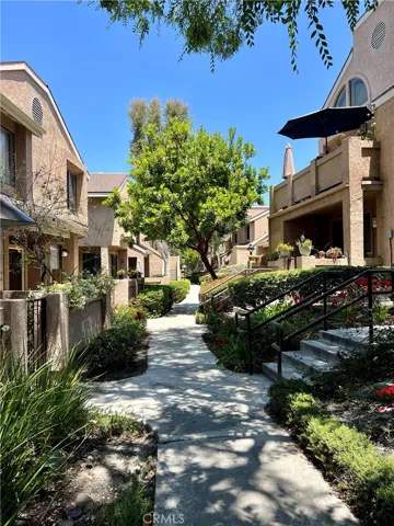Community walkway