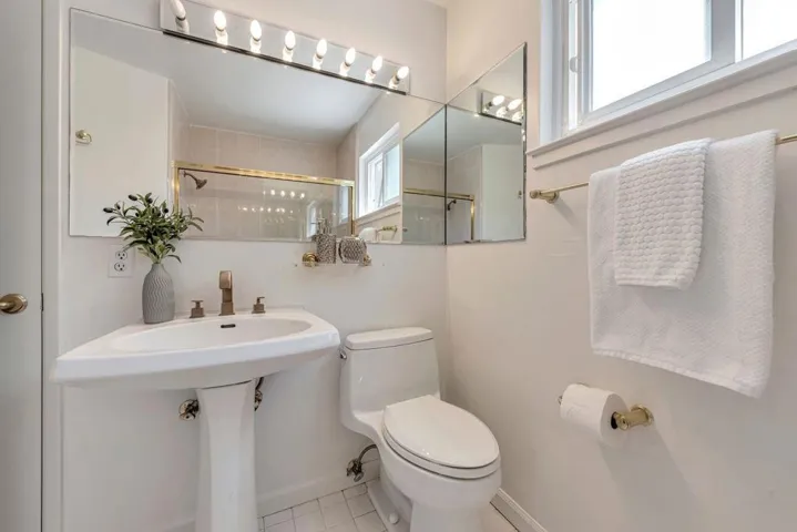 6839 Lenwood Way, San Jose, California 95120