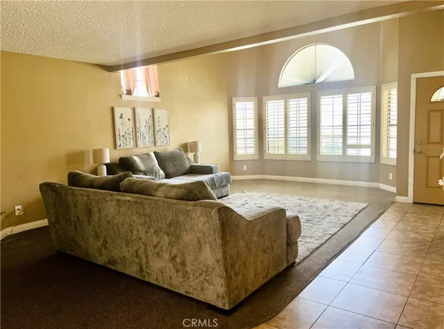 9377 Tangelo Avenue, Fontana, California 92335