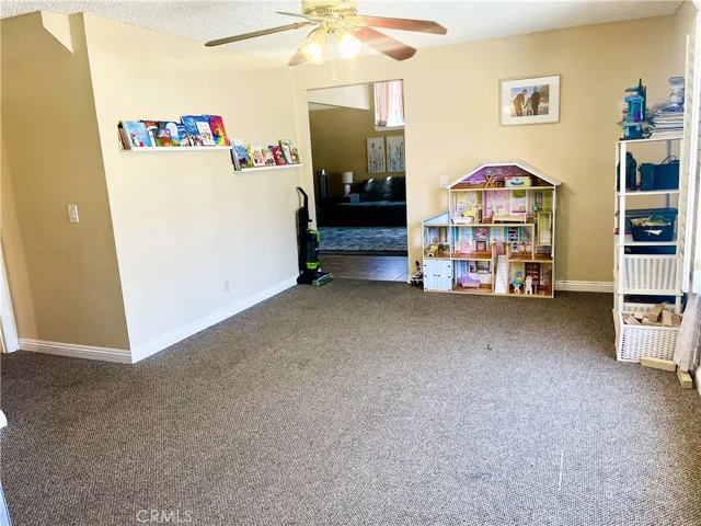 9377 Tangelo Avenue, Fontana, California 92335