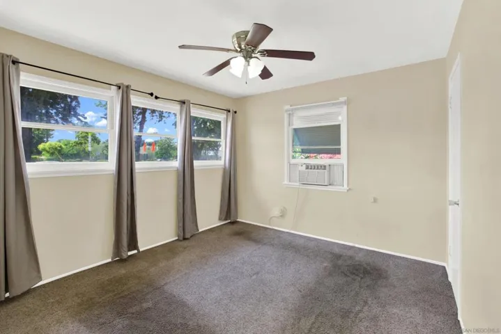 7515 Magnolia Ave, Riverside, California 92504