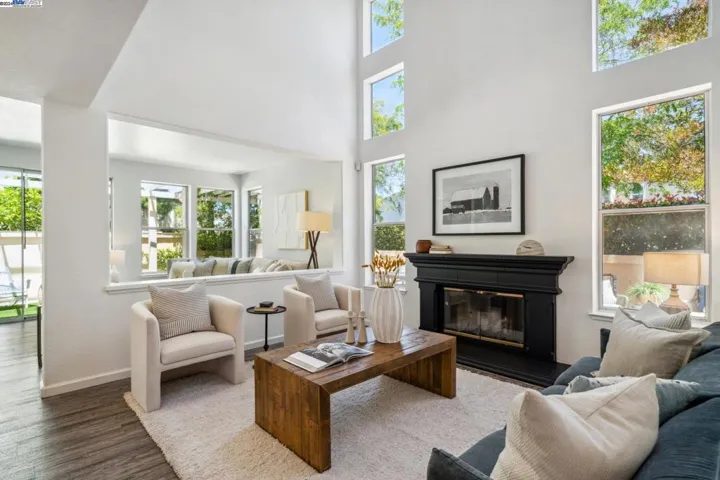 204 Galway Bay, Alameda, California 94502