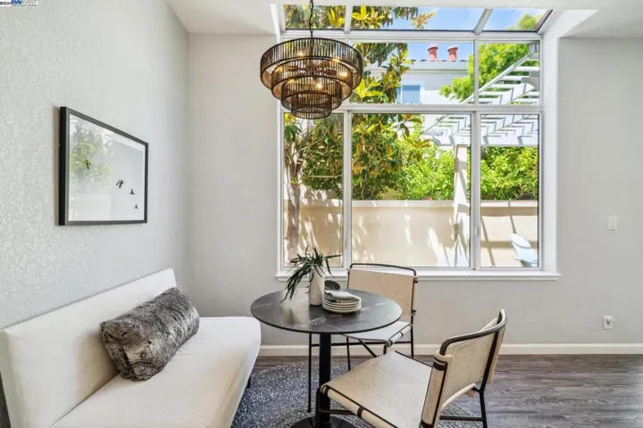 204 Galway Bay, Alameda, California 94502