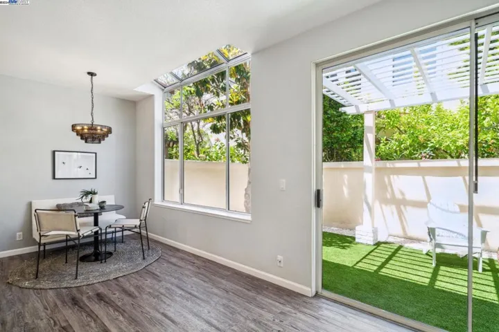 204 Galway Bay, Alameda, California 94502